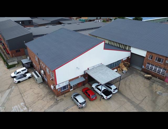 1,313M² WAREHOUSE TO LET IN ROBERTVILLE